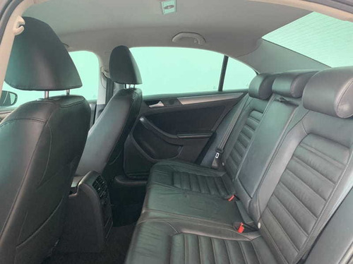 Volkswagen Jetta 2.0t