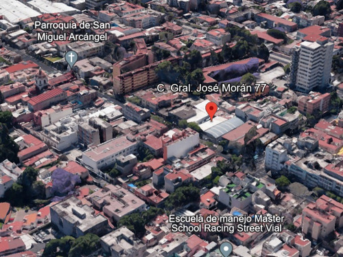 Bodega O Terreno Sobre C. Gral. Jose Moran, Terreno Muy Poca Construcción 21 M De Frente, Uso De Suelo Hc3/30/b Habitacional Con Comercio En Pb, 3 Niveles Permitidos, 30% Area Libre, Densidad. Afr06