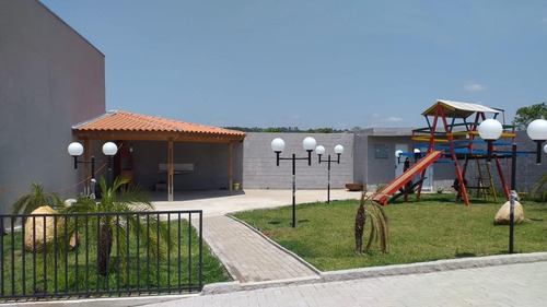 Imagem 10 de 14 de Pronto P/ Morar, 2 Dorms, Sacada, Quintal - R$ 189.900,00