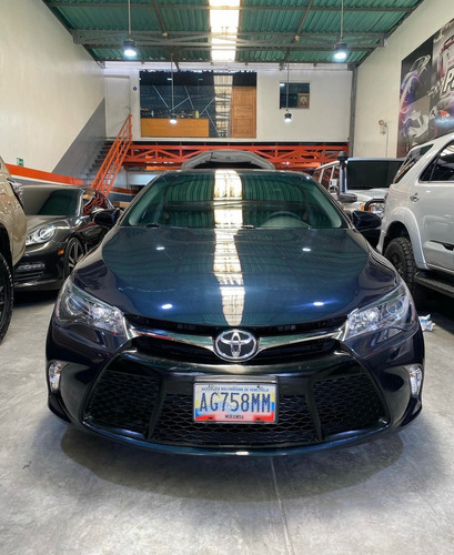 Toyota Camry 2015
