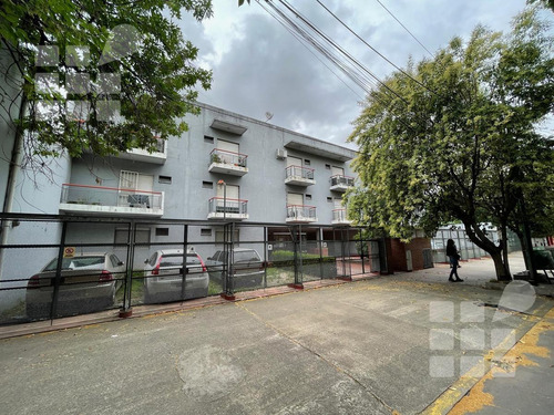 Imagen 3 de 20 de Departamento - La Plata