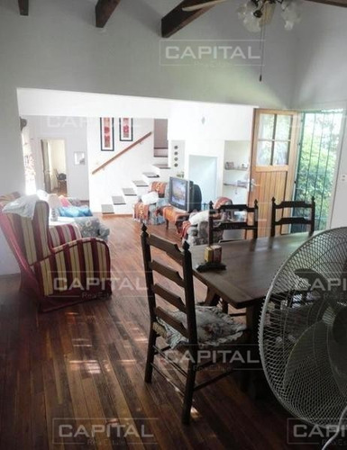 Casa En Playa Brava- Ref: 24900
