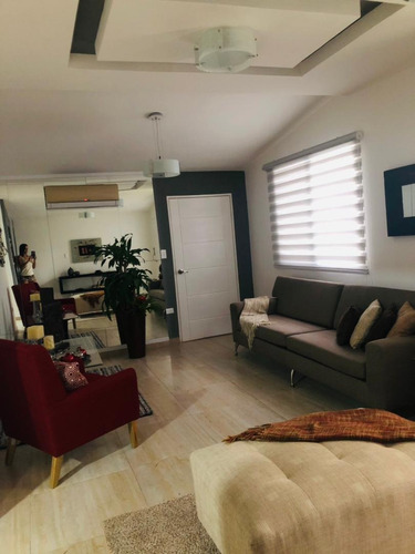 Imagen 3 de 14 de Quinta Remodelada En Venta - Cagua , Corinsa - 04145880139