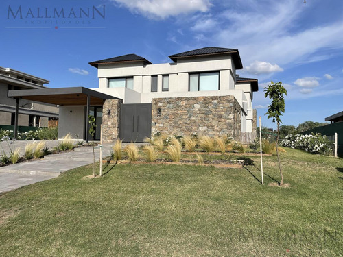 Venta/alquiler Casa 7 Amb Vista Laguna/golf En La Calesa, Pilará