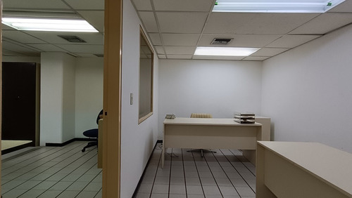 Oficina Amoblada En Venta 183,57 M2 Los Ruices