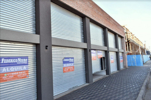 Imagen 3 de 8 de Local En Venta En José C Paz
