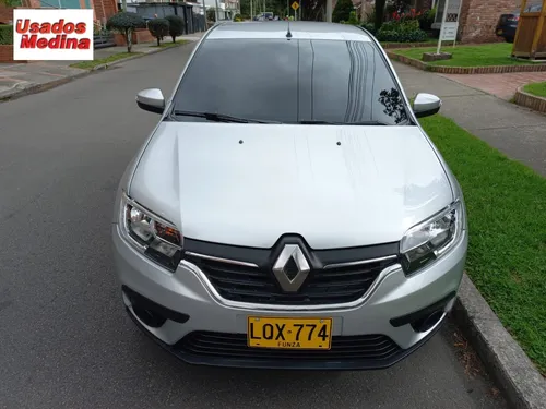 Renault Logan 1.6 Privilege / Intens