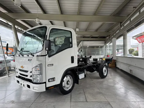 Chasis Nlr E6 2026 Lista Para Carrozar Entrega Inmediata