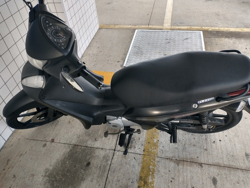 Imagem 2 de 6 de Honda Biz Ex
