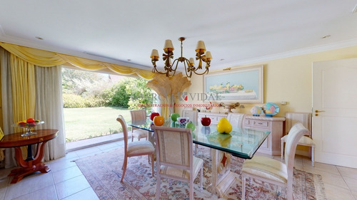 Venta En Casa Barrio Golf, Punta Del Este. - Ref: 2803