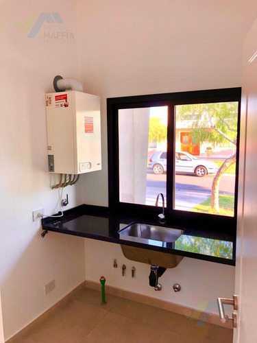 Venta Casa A Estrenar Con Pileta - Pilar Del Este San Ramiro