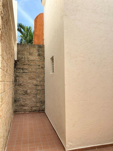 Casa En Venta En Av Las Torres