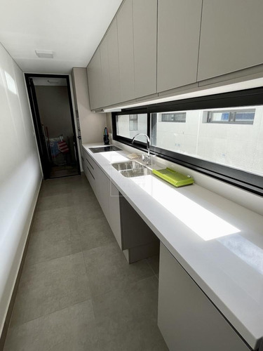 Imagen 21 de 29 de Apartamento 2 Dormitorios Con Muebles Alquiler Carrasco