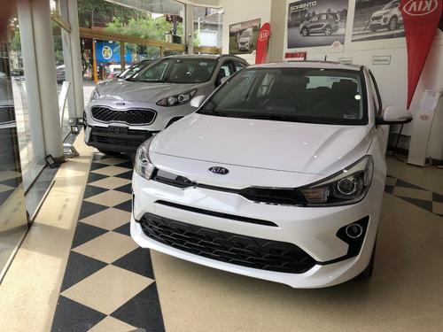 Imagen 2 de 9 de Kia Rio Sx At
