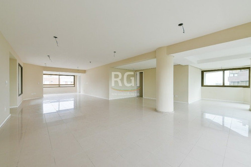 Apartamento Em Petrópolis Com 3 Dormitórios - Cs31000127