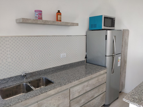 Imagen 8 de 14 de Vendo Departamento 2 Ambientes Zona Centro