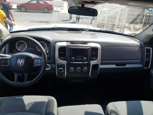 Dodge Ram Slt Doble Cabina 4x4 V6 2016 Ac Ba Ee Abs