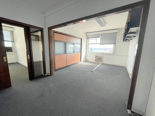Imagen 3 de 8 de Venta De Oficina En Ciudad Vieja.