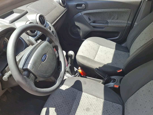 Imagem 9 de 11 de Ford Fiesta 1.6 8v Flex