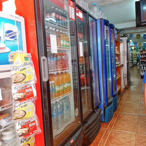 Imagen 3 de 9 de Fondo De Comercio De Víveres. Venta. Catia. Riv La Boyera N 3938