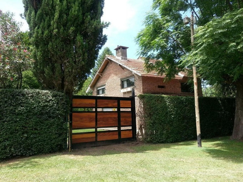 Casaquinta En Barrio La Fraternidad- General Rodriguez