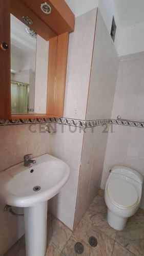 Ml-venta De Inmueble En La Llanada.
