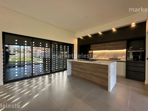 Casa En El Golf - A Estrenar