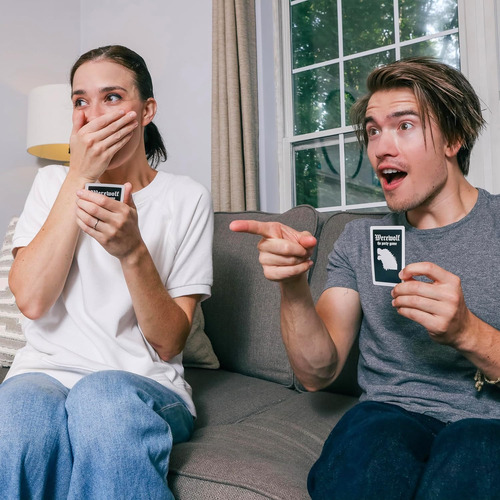 Werewolf El Juego De Cartas Del Juego De Fiesta Con Personaj