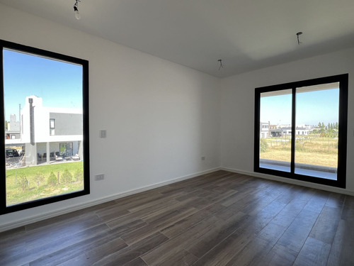 Casa A Estrenar En Venta En El Rebenque, Canning