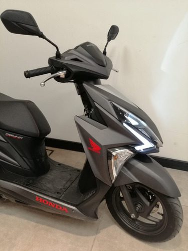 Imagen 5 de 8 de Honda Elite 125 2019