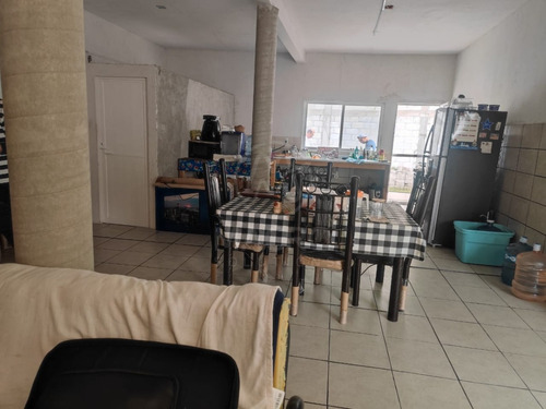 Casa En Venta En Col. Francisco I. Madrero Con Amplio Jardín Y Apta A Créditos
