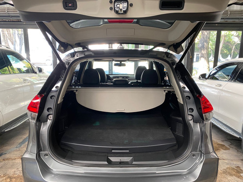 Nissan X-Trail 2.0 Exclusiv 2 Row Hybrid