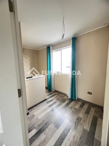 Casa En Venta De 2 Dorm. En Padre Hurtado
