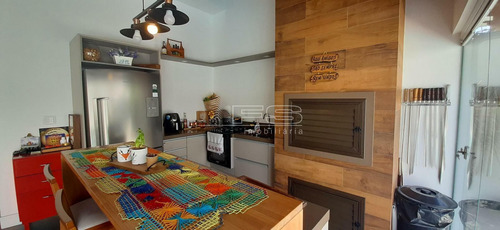Imagem 12 de 15 de Casa De Alto Padrão Com Piscina Em Pereque - 4607