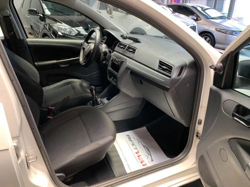 Volkswagen Voyage 1.0 12V MPI TOTALFLEX 4P MANUAL