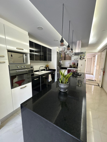 Venta De Apartamento En El Encantado, Las Haciendas Municipio El Hatillo 63mtrs