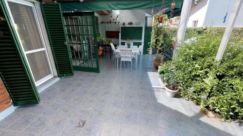 Casa Venta 3 Dormitorios, 2 Baños Y Terreno 10 X 27,5 Mts -275 Mts 2- Ringuelet