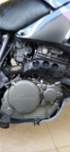 Imagem 2 de 5 de Honda Sahara