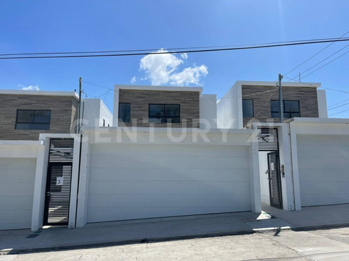 Casas En Venta En Ciudad Jardin, Tijuana Baja California.