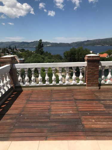 Casa En  Villa De Lago Carlos Paz