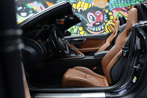 Jaguar F-Type Cabrio 2.0 R-dynamic Aut. 2p