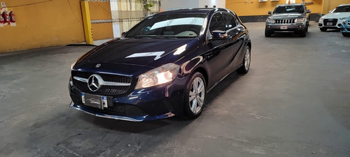 Imagen 2 de 25 de Mercedes Benz A200 Urban