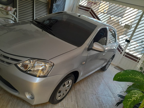 Toyota Etios 1.3 16v X 5p