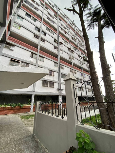 Tu Nuevo Refugio Urbano: Apartamento En Venta En Maripérez.