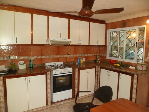 Casa Pb 4 Ambientes + Casa Pa 5 Ambientes (venta O Permuta)
