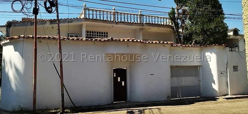 Imagen 1 de 14 de Casa En Venta Barrio Sucre Maracay 22-13784 Hc