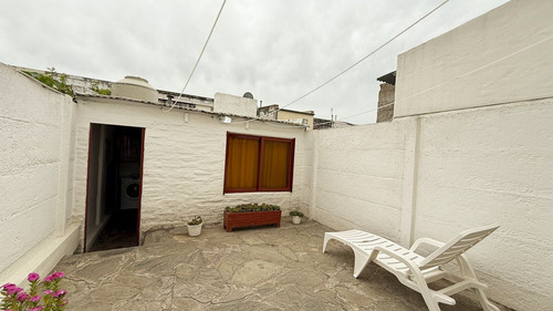 En Venta Casa Duplex En Barrio Terminal 2 Dorm.