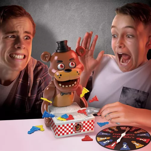 FIVE NIGHTS AT FREDDY'S: sobrevivendo na pizzaria macabra 