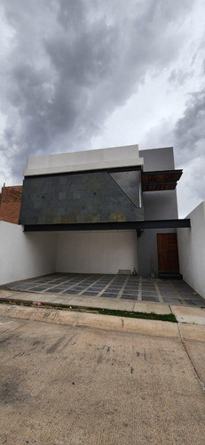 Casa Sola En Venta En Villa Magna, San Luis Potosí, San Luis Potosí