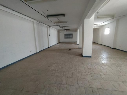 Imagen 3 de 11 de Se Alquila Cómodo Edificio En El Cementerio / Natalia Corzo 04123389698